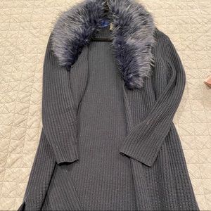 Umgee Sweater with faux fur collar